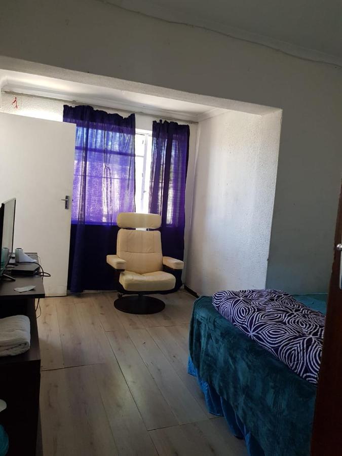 Salama Lodge Milnerton เคปทาวน์ ภายนอก รูปภาพ